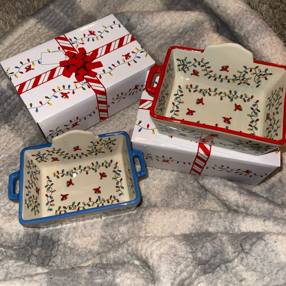Temp-Tations Festive Baking Dishes - Red and Blue